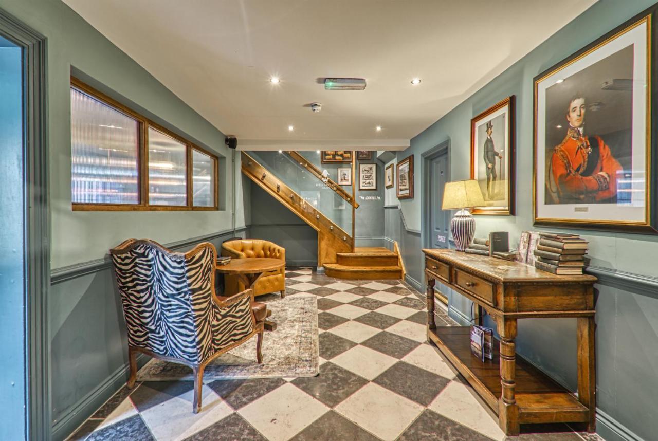 海科菲尔德 The Wellington Arms - Basingstoke-Reading酒店 外观 照片