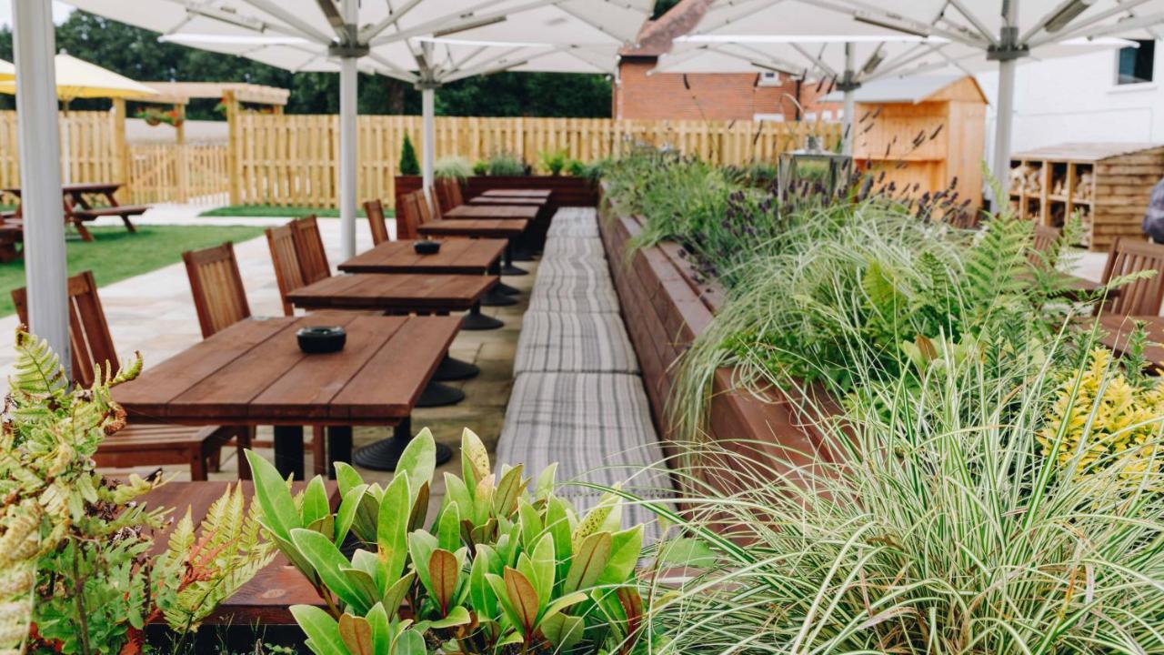 海科菲尔德 The Wellington Arms - Basingstoke-Reading酒店 外观 照片