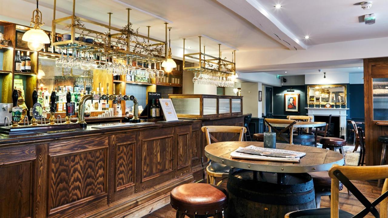 海科菲尔德 The Wellington Arms - Basingstoke-Reading酒店 外观 照片